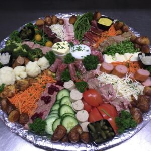 Breughelschotel met groentjes, vers samengesteld met vlees, aardappelen en groenten bij Keurslager Miguel